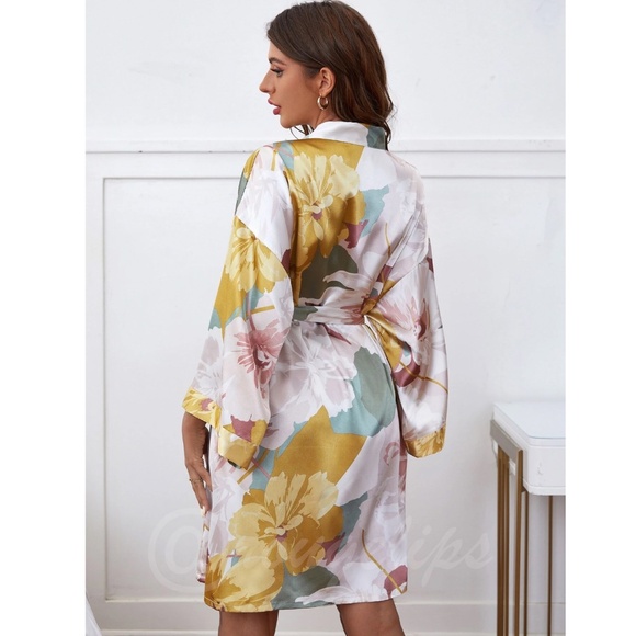 Floral Print Satin Robe Tie Belt Kimono Style - Picture 4 of 6